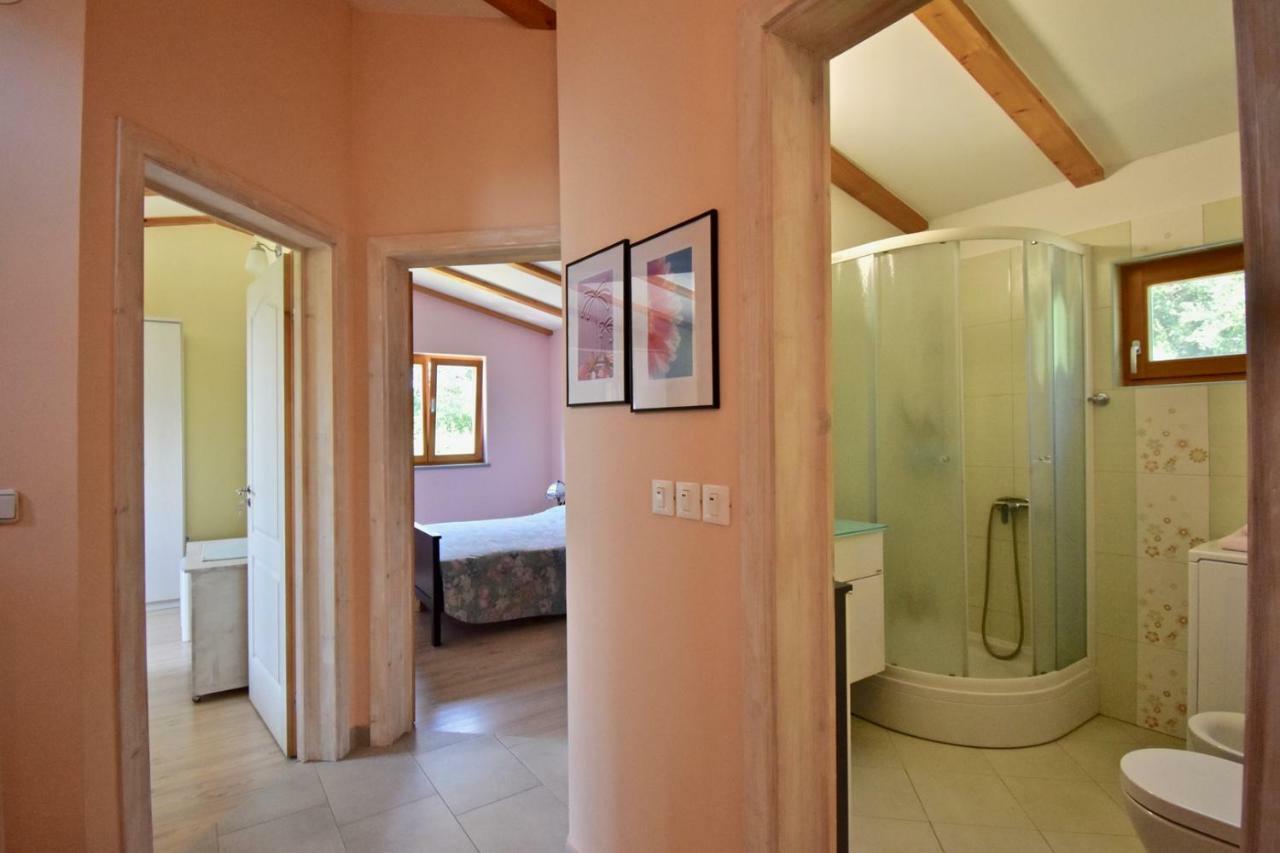 Relaxing Holiday House With Terrace Sea View Medulin Extérieur photo